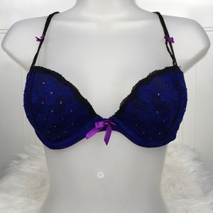 濾 VIctoria Secret’s Bra 34-D, perfect condition